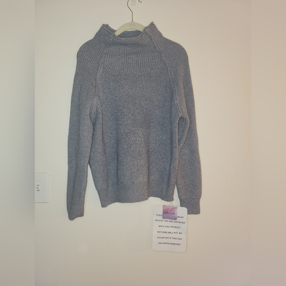 Heart and Sould patched sweater - Picture 2 of 4